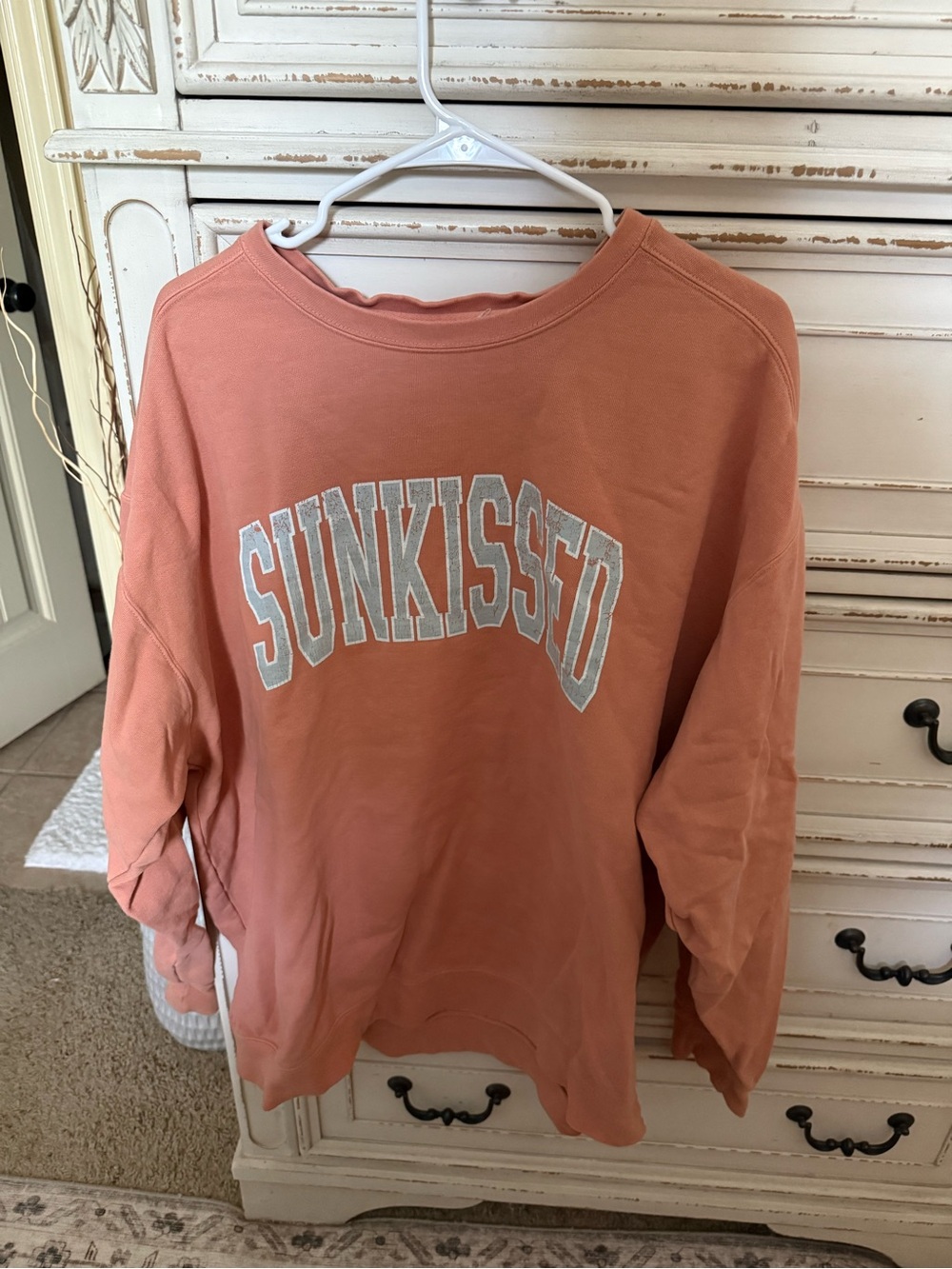 Sunkissed Coconut Coral Crewneck Sweatshirt - Casual Women’s Pullover